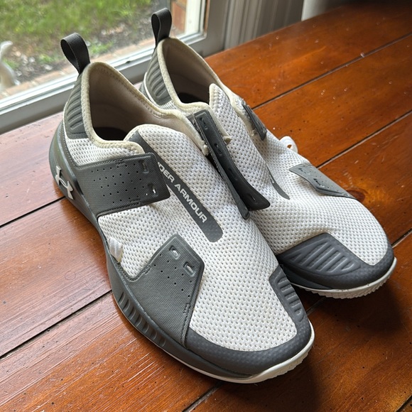 Under Armour Other - Men’s Under Armour White and Gray Sneakers (No Laces!)